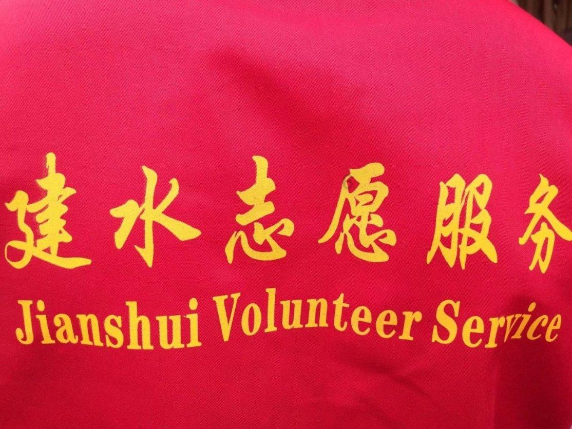 冯飞在三亚暗访检查冬季旅游消费市场秩序