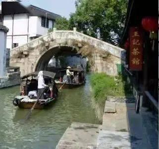 逃离违建房屋7