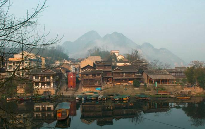 逃离水虎鱼湖